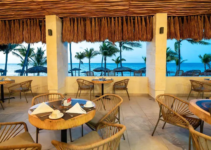Resort Bay & Akumal