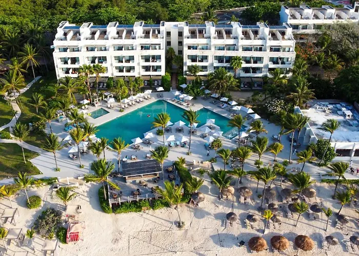 Bay & Akumal